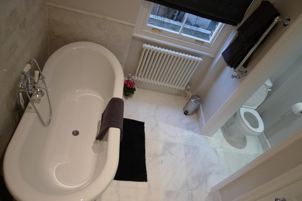Sparkling Apartment In Kensington Olympia London Exterior photo